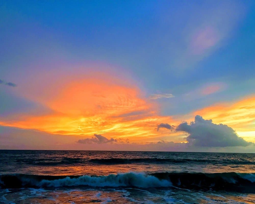 Negombo is particularly convenient for travelers arriving or departing through Bandaranaike International Airport.