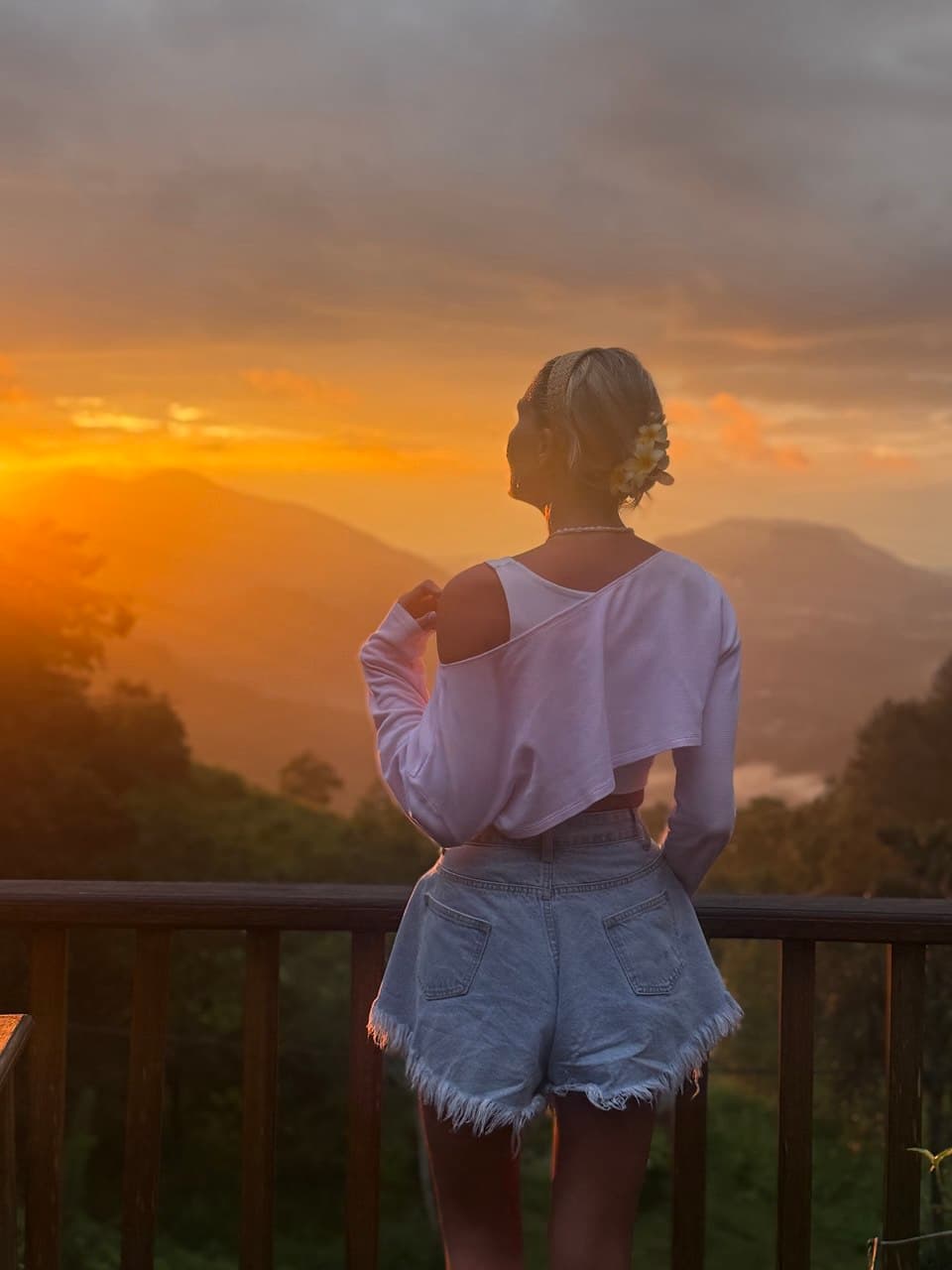 Travelers enjoying a beautiful Sri Lankan destination in February