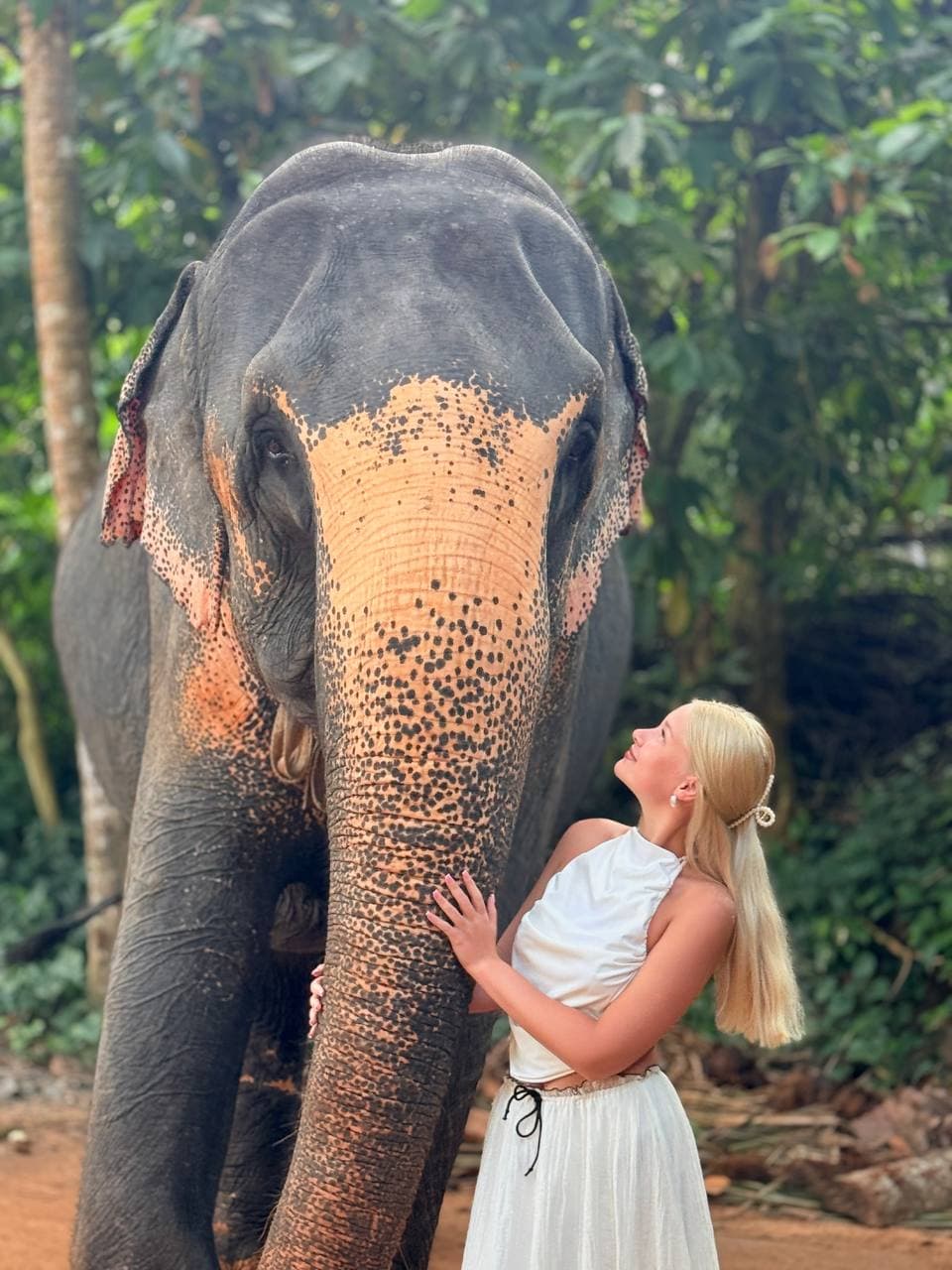 Travelers enjoying a beautiful Sri Lankan destination in March